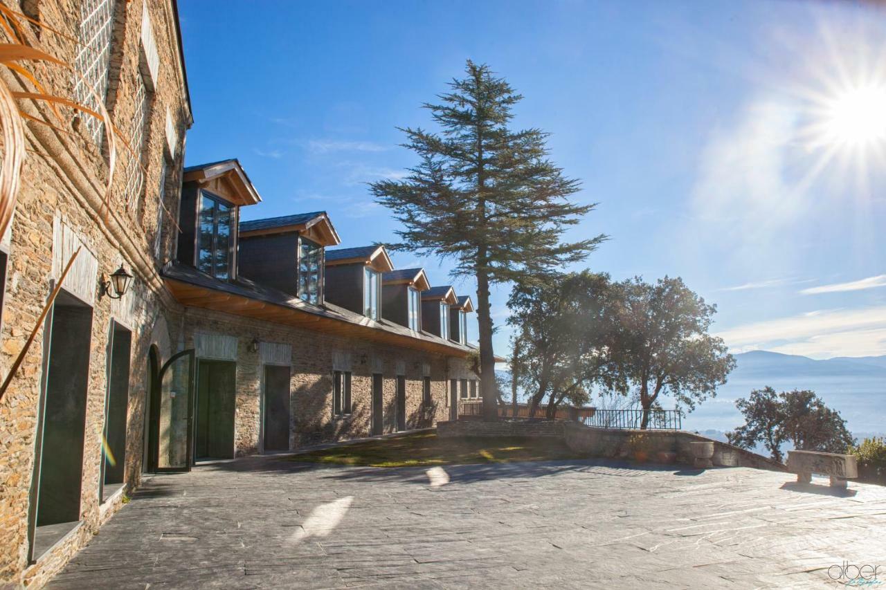 The Rock Suites & Spa Congosto Exteriör bild