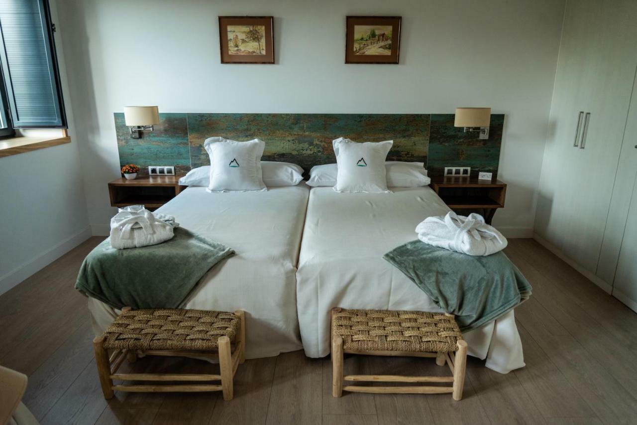 The Rock Suites & Spa Congosto Exteriör bild