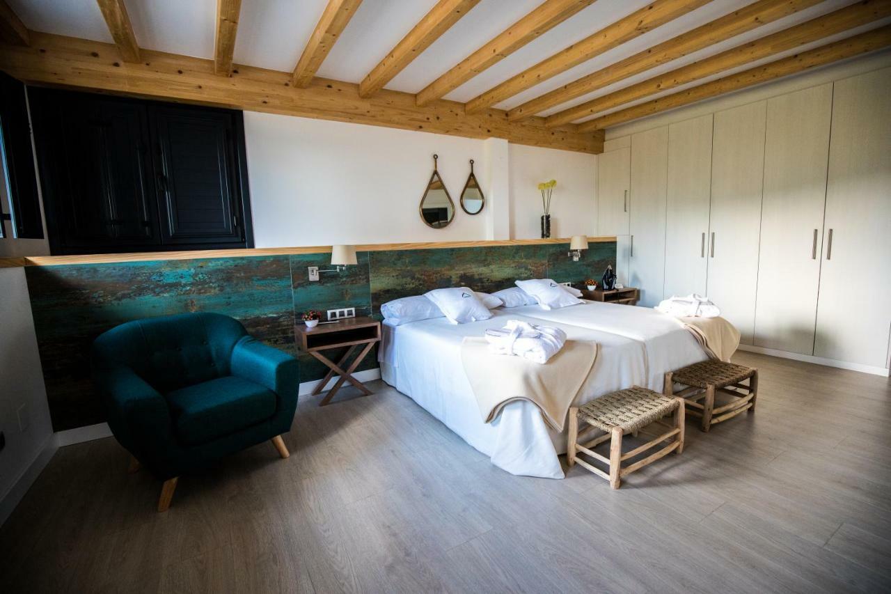 The Rock Suites & Spa Congosto Exteriör bild
