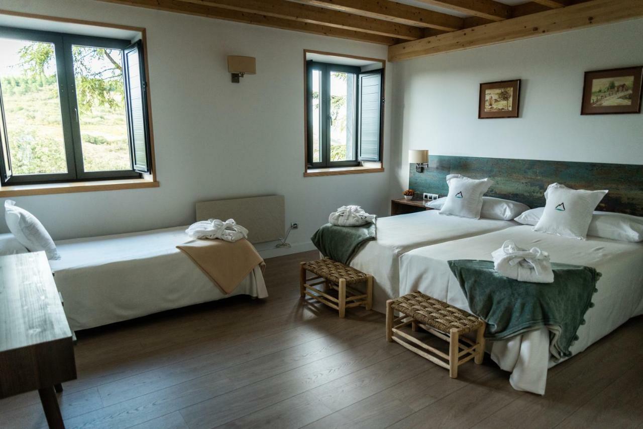 The Rock Suites & Spa Congosto Exteriör bild